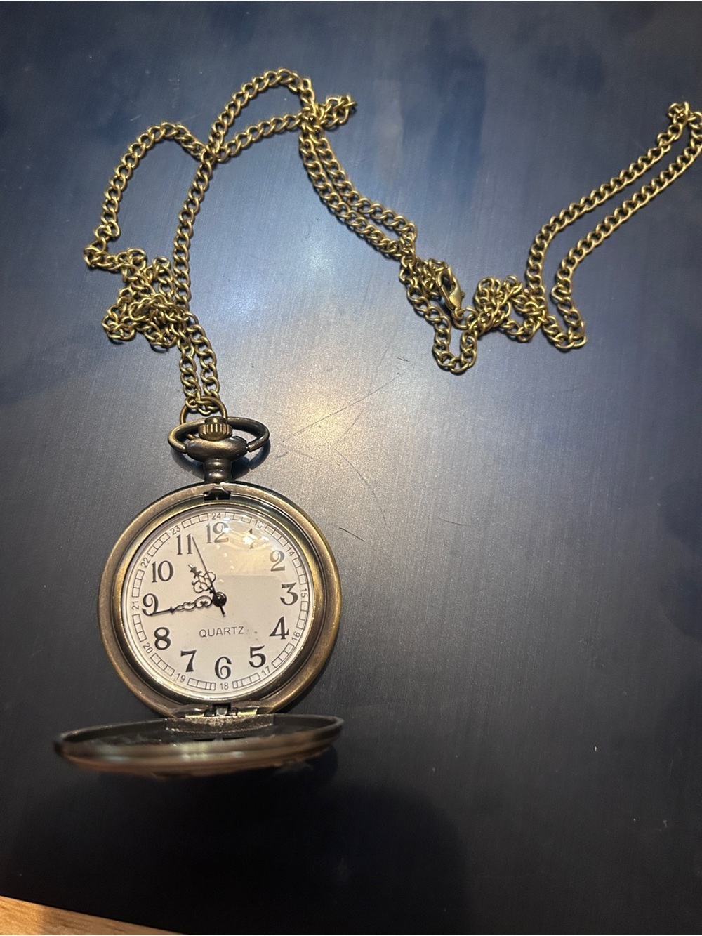 Vintage-Style Gold Pocket Watch Necklace - Quartz Movement